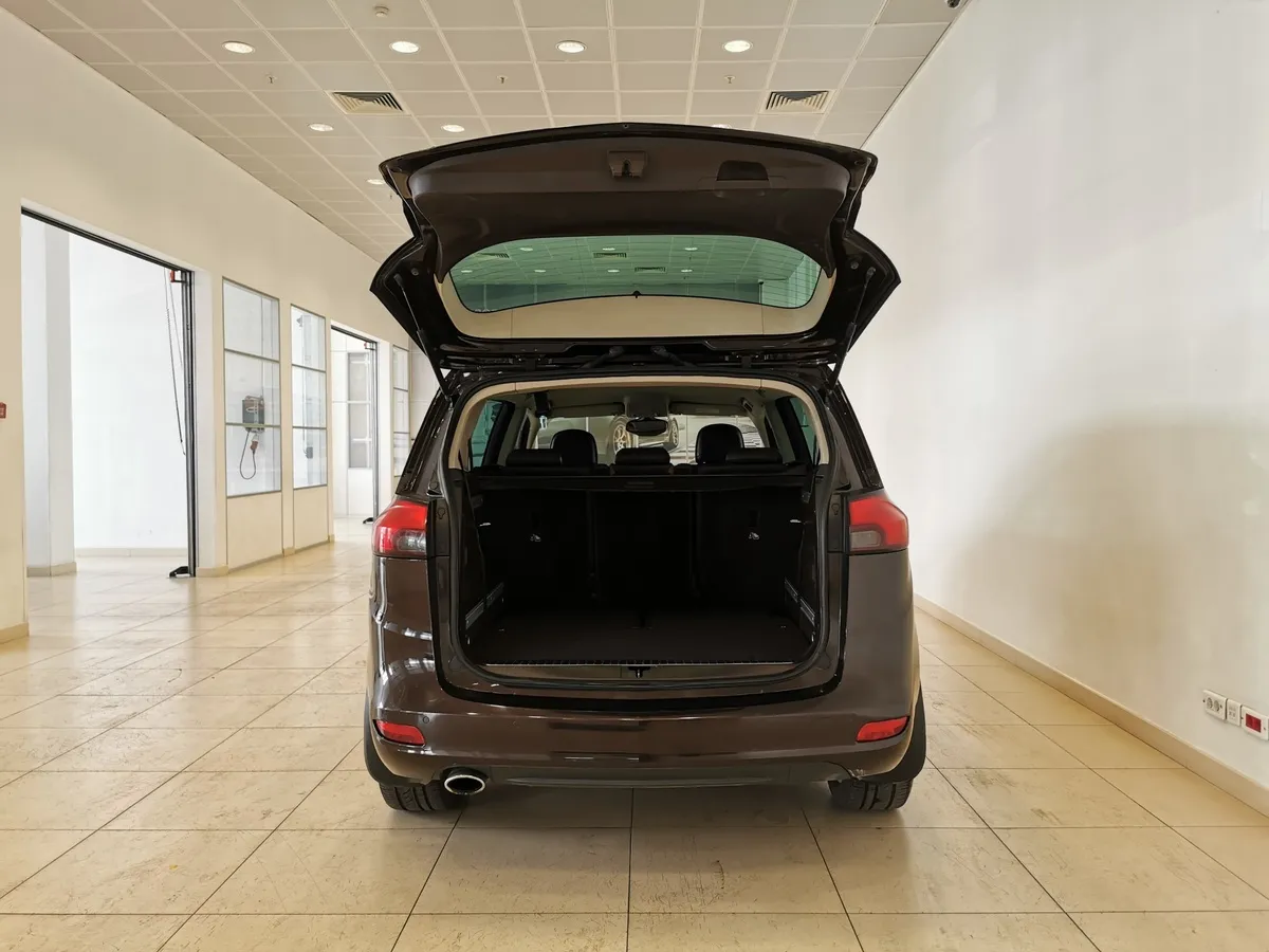 Opel Zafira 2.0 CDTI AT (165 л.с.) Коричневый в АВИЛОН. Слайд №11