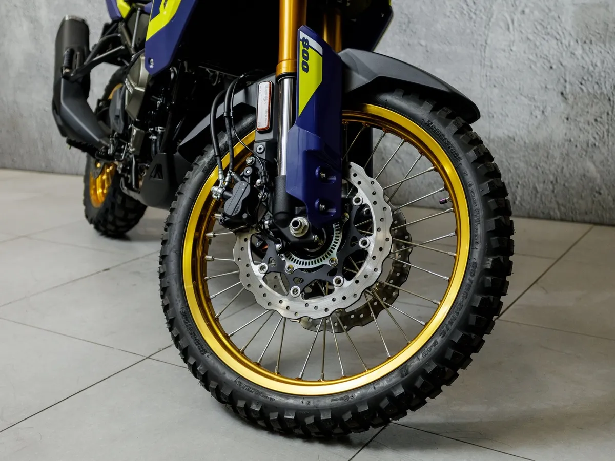 Suzuki V-Strom 800 V-Strom DL 800 DE 800 см³ Желтый в АВИЛОН. Слайд №5