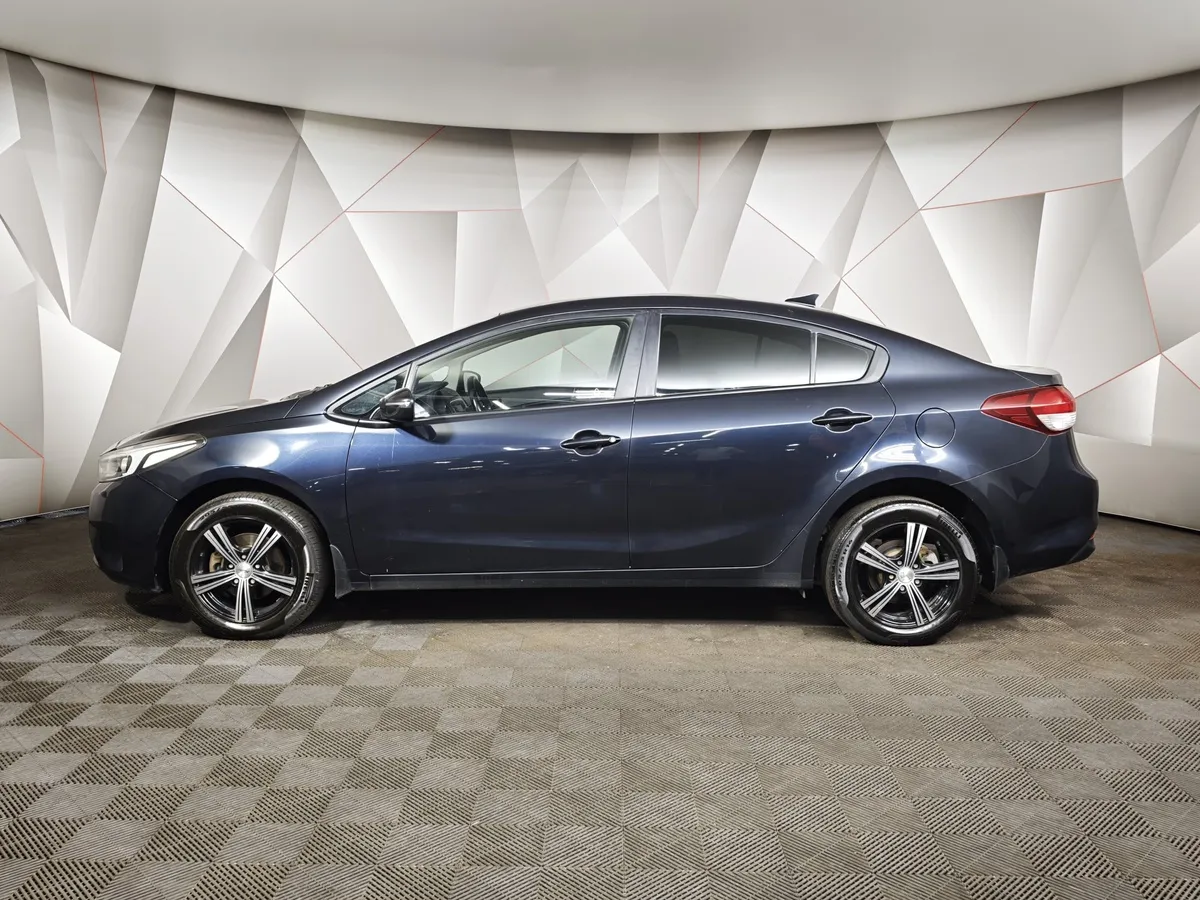 Kia Cerato 2.0 AT (150 л.с.) Синий в АВИЛОН. Слайд №5
