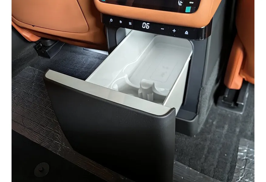 Li Auto L7 1.5 AT 4WD (449 л.с.) Ultra Серый в АВИЛОН. Слайд №29