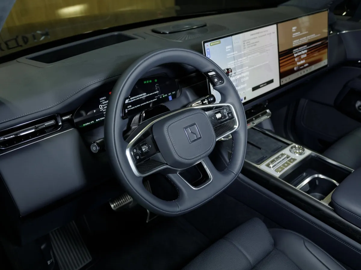 Zeekr 9X 2.0h AT 4WD (1177 л.с.) Hyper Черный в АВИЛОН. Слайд №11