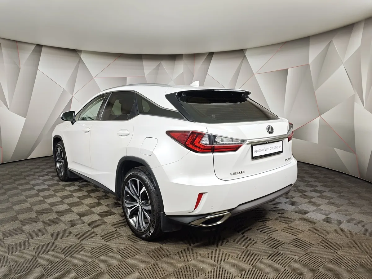 Lexus RX 2.0 AT AWD (238 л.с.) Executive Белый в АВИЛОН. Слайд №4