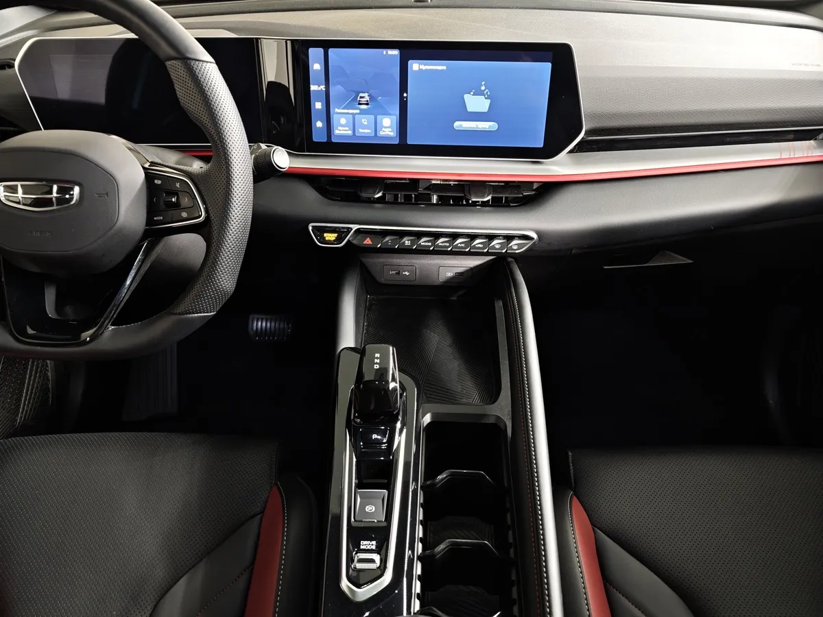 Geely Coolray 1.5T 7DCT 2WD (150 л.с.) Luxury Синий в АВИЛОН. Слайд №14