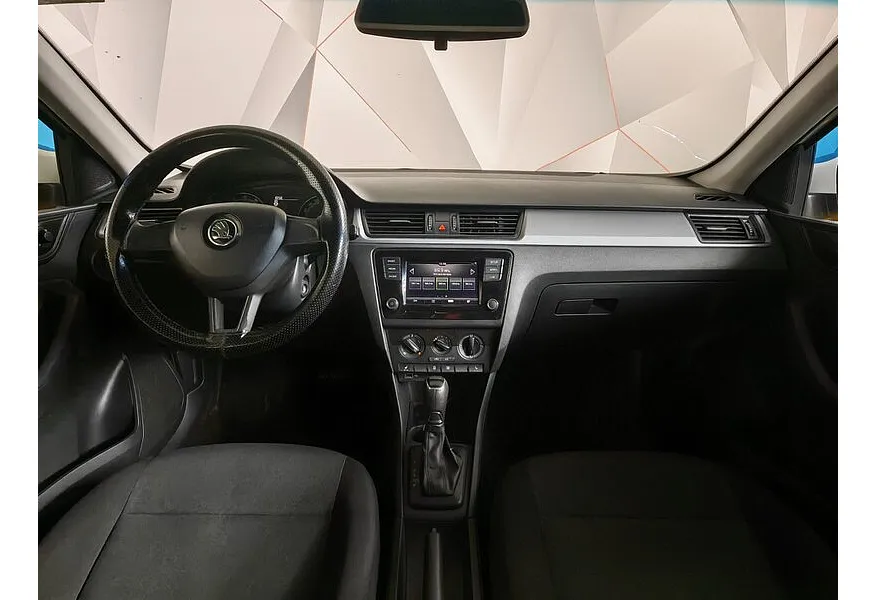 Skoda Rapid 1.6 AT (110 л.с.) Белый в АВИЛОН. Слайд №12