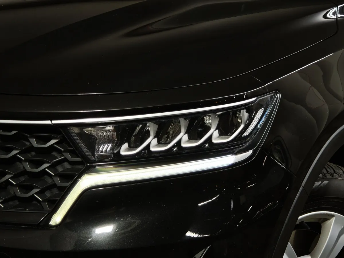 Kia Sorento 2.5 MPI 4WD AT (180 л.с.) Prestige Черный в АВИЛОН. Слайд №10