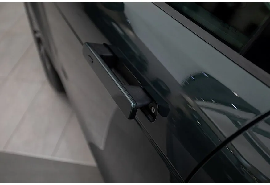 Land Rover Range Rover Evoque 2.0 AT 4WD (249 л.с.) Driving Light Glory Зеленый в АВИЛОН. Слайд №21