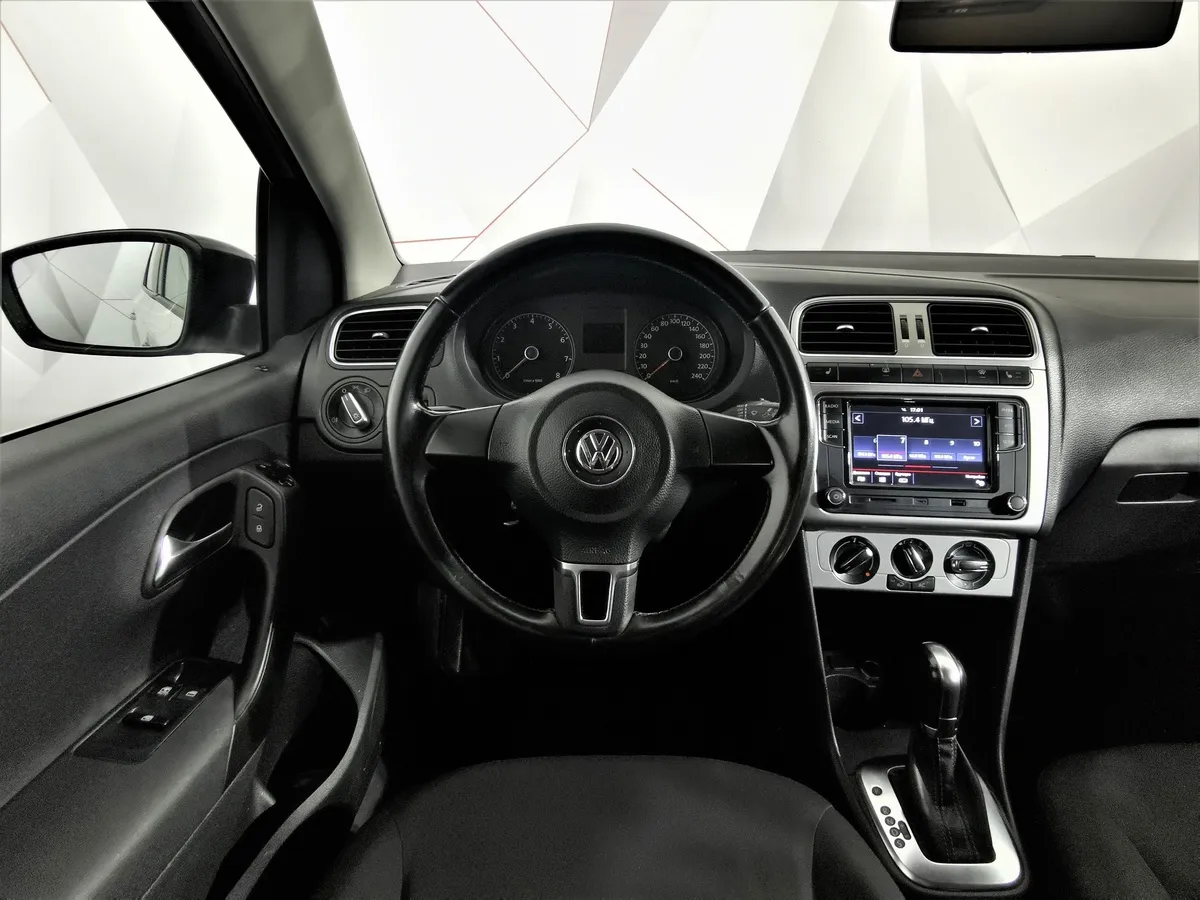 Volkswagen Polo 1.6 Tiptronic (105 л.с.) Comfortline Белый в АВИЛОН. Слайд №18