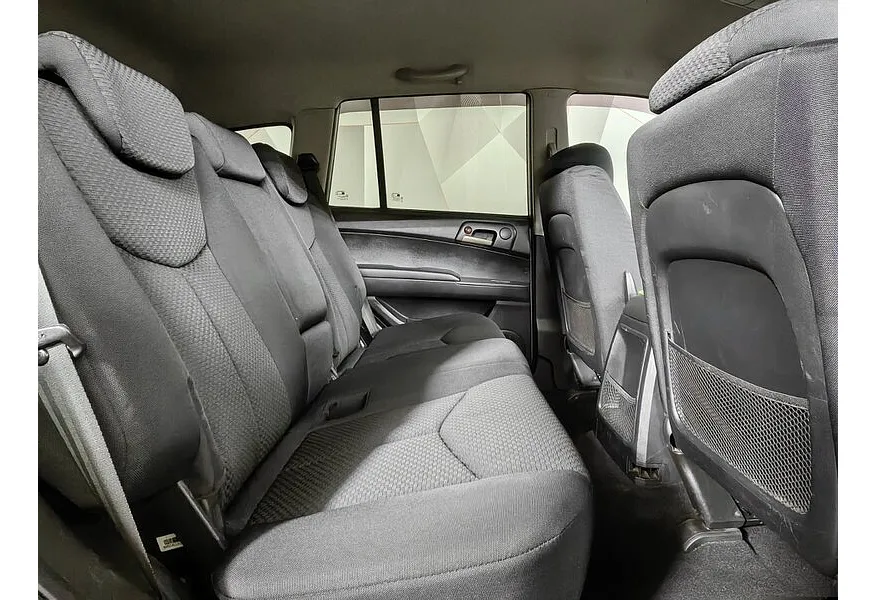 SsangYong Kyron 2.3 E-Tronic 4WD (150 л.с.) Серебристый в АВИЛОН. Слайд №16