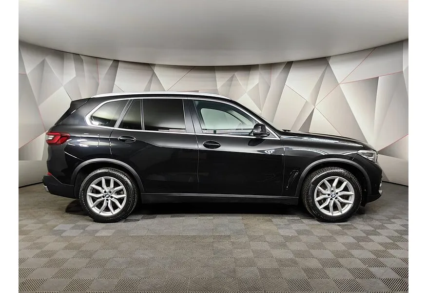 BMW X5 xDrive30d Steptronic (249 л.с.) Business Plus Черный в АВИЛОН. Слайд №6