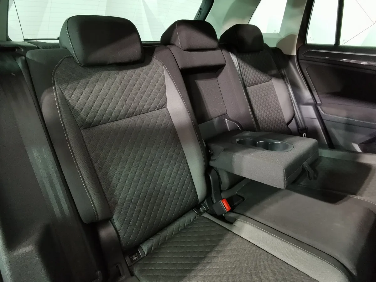 Volkswagen Tiguan 1.4 TSI 4Motion DSG (150 л.с.) Highline Коричневый в АВИЛОН. Слайд №16