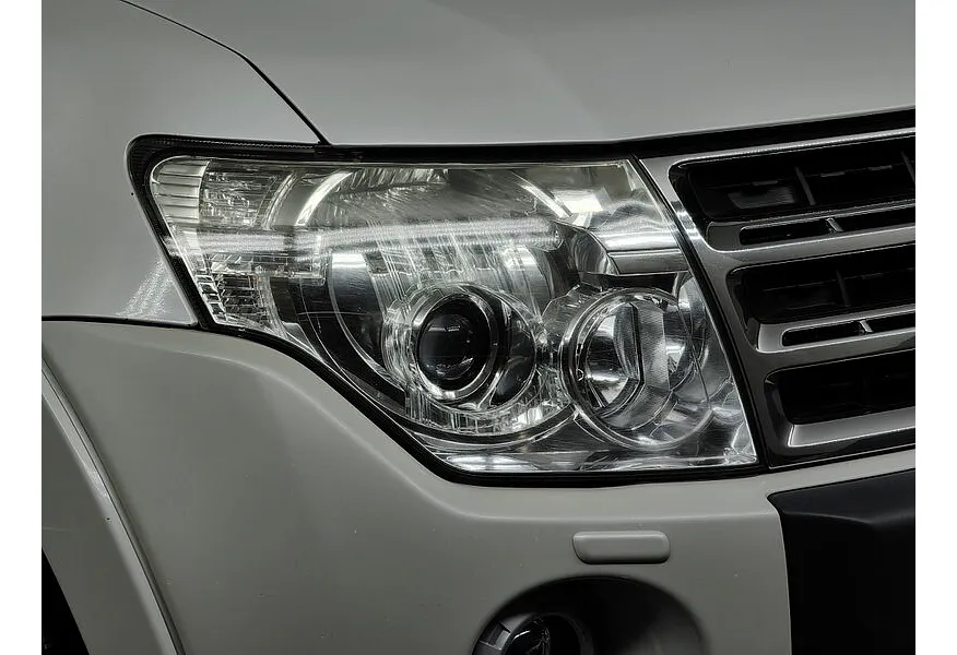 Mitsubishi Pajero 3.5 AT AWD (189 л.с.) Белый в АВИЛОН. Слайд №10 Mitsubishi Pajero 3.5 AT AWD (189 л.с.) Белый в АВИЛОН. Слайд №10