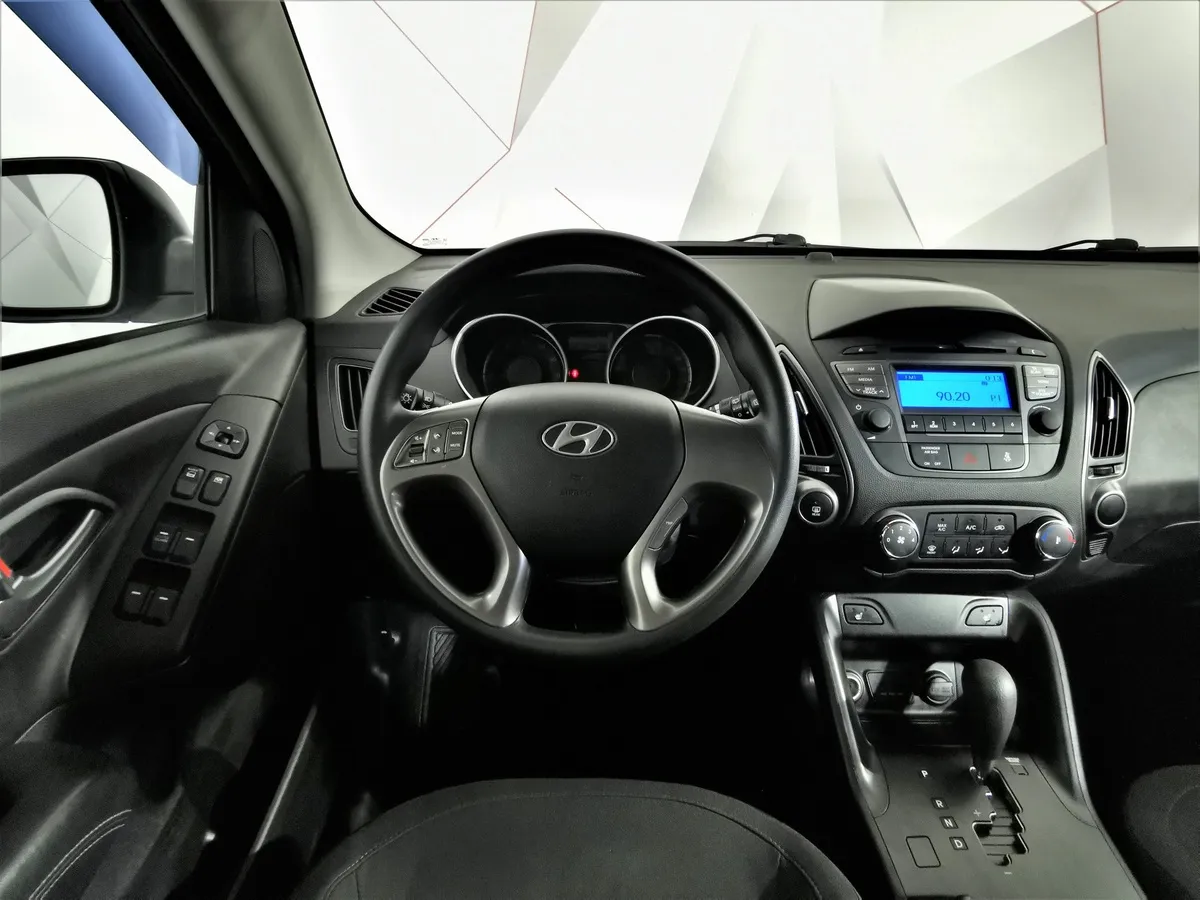 Hyundai ix35 2.0 AT (150 л.с.) Коричневый в АВИЛОН. Слайд №17