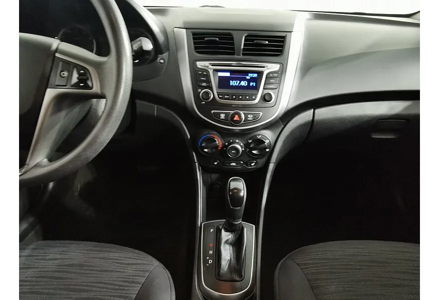 АВИЛОН - Hyundai Solaris 1.6 MT (123 л.с.) Comfort Бежевый - slide 10
