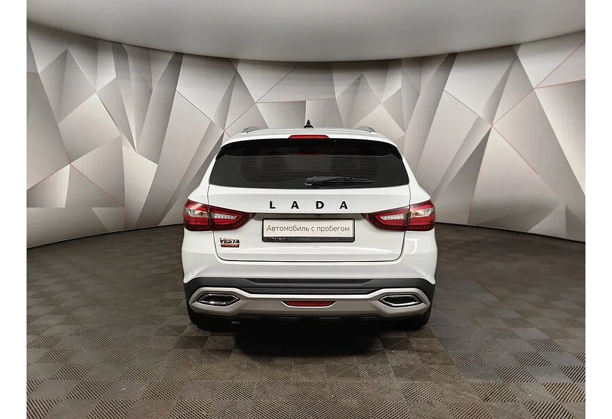 LIVE. Слайд №6