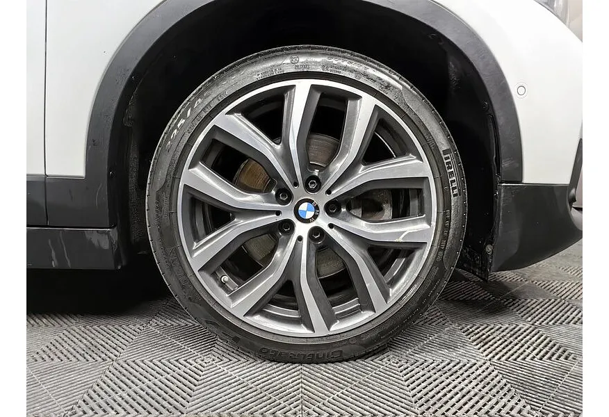 BMW X2 20i sDrive AMT (192 л.с.) Advantage Белый в АВИЛОН. Слайд №7