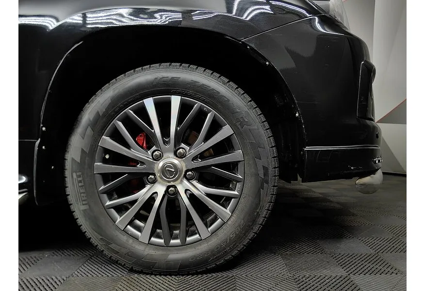 Lexus LX 570 AT (367 л.с.) Черный в АВИЛОН. Слайд №9