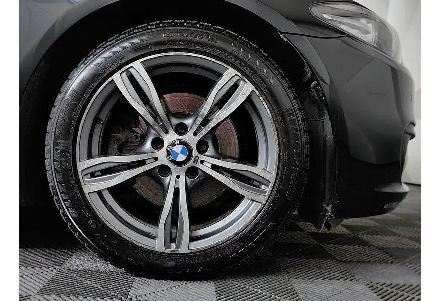 BMW 5 серия 520i Steptronic (184 л.с.) Базовая. Локальная сборка Черный в АВИЛОН. Слайд №7