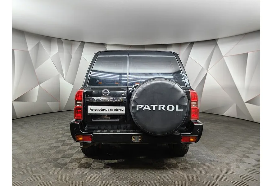 Nissan Patrol 3.0 Di AT (160 л.с.) Черный в АВИЛОН. Слайд №8