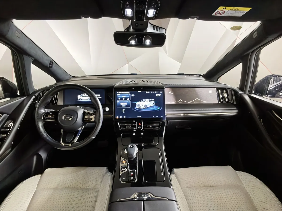 GAC M8 2.0T AT (231 л.с.) GX Premium Черный в АВИЛОН. Слайд №14
