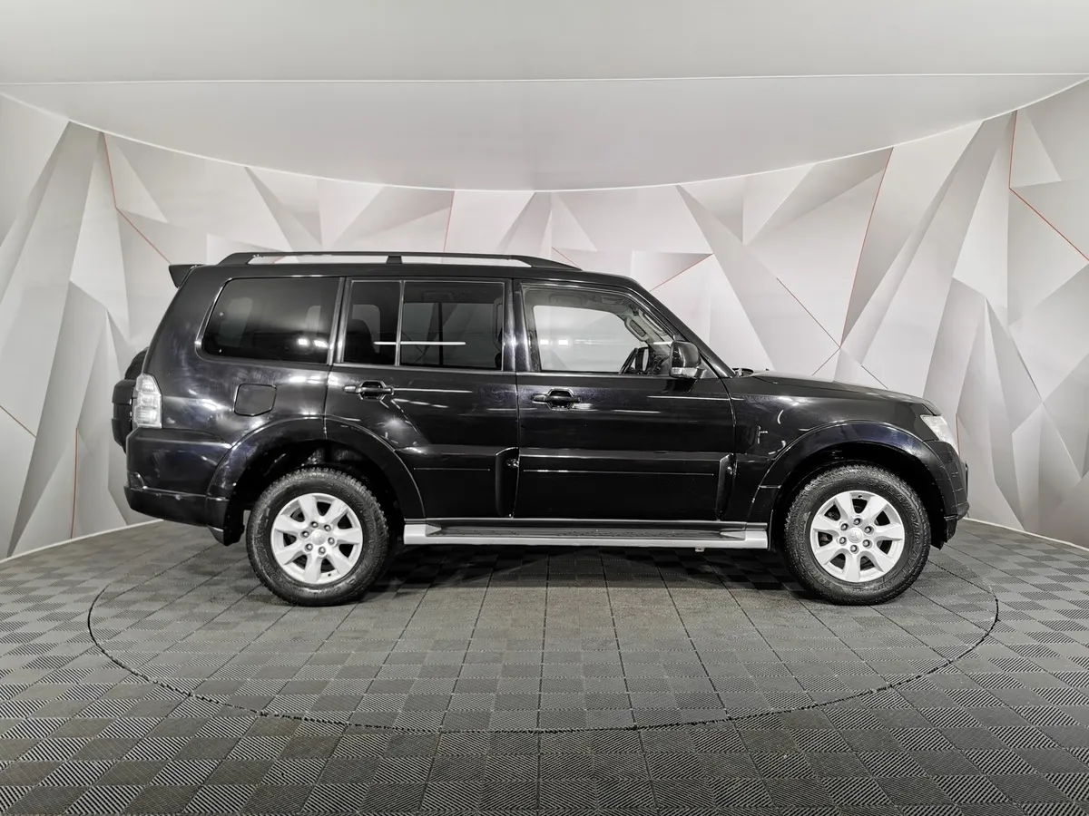 Mitsubishi Pajero 3.0 AT AWD (178 л.с.) Черный в АВИЛОН. Слайд №6