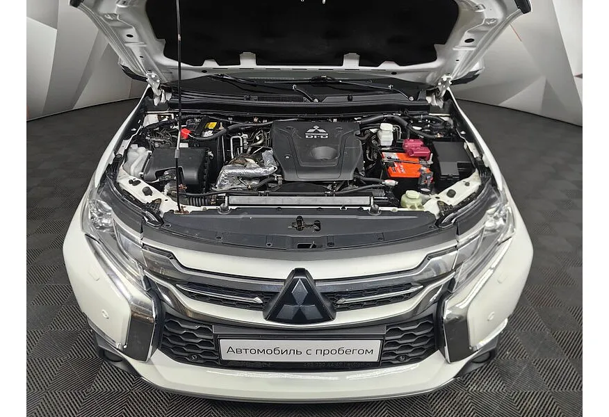 Mitsubishi Pajero Sport 2.4 DI-D AT AWD (181 л.с.) Белый в АВИЛОН. Слайд №11 Mitsubishi Pajero Sport 2.4 DI-D AT AWD (181 л.с.) Белый в АВИЛОН. Слайд №11