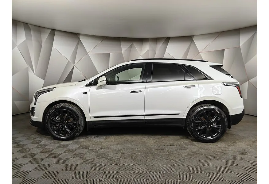 Cadillac XT5 2.0T АТ AWD (200 л.с.) Premium Luxury Белый в АВИЛОН. Слайд №5