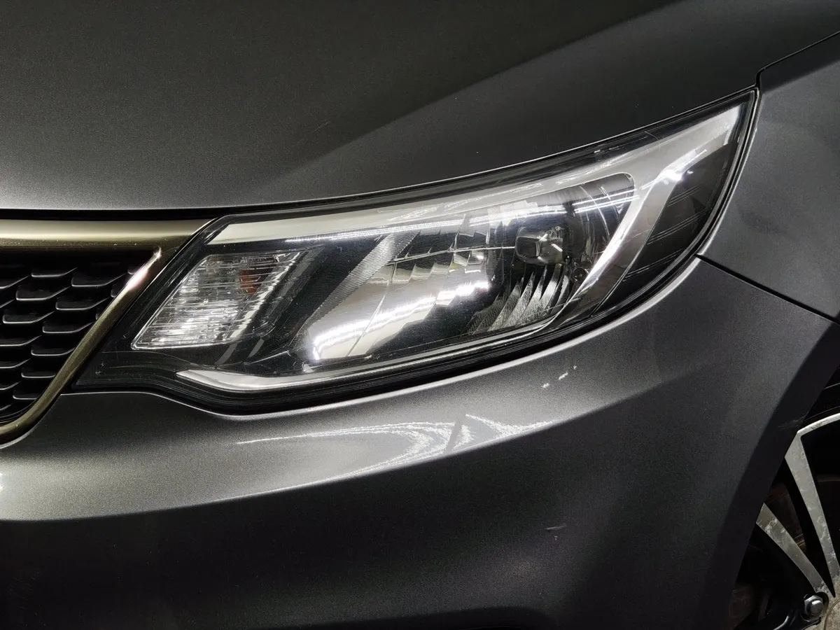Kia Rio 1.6 AT (123 л.с.) Серый в АВИЛОН. Слайд №10