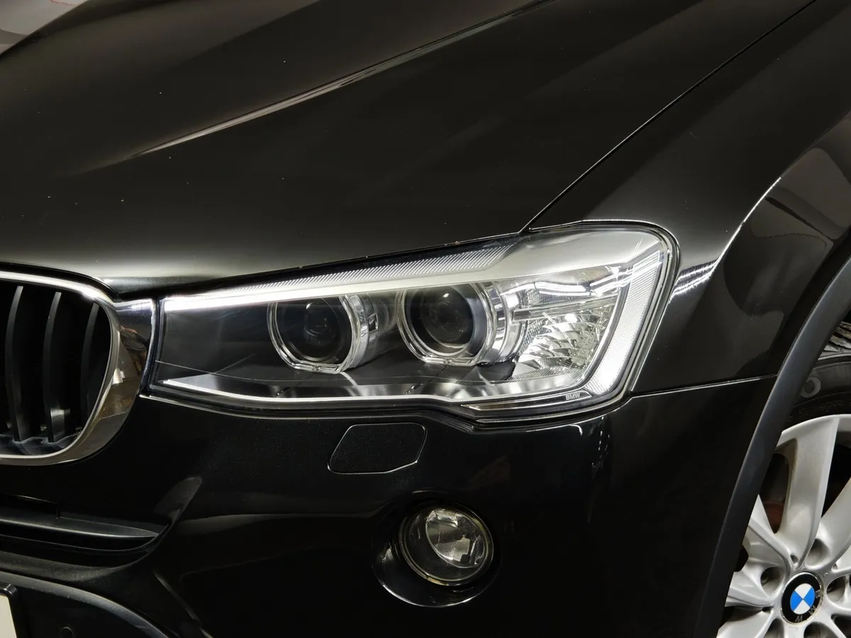 BMW X3 xDrive20i AT (184 л.с.) Черный в АВИЛОН. Слайд №8
