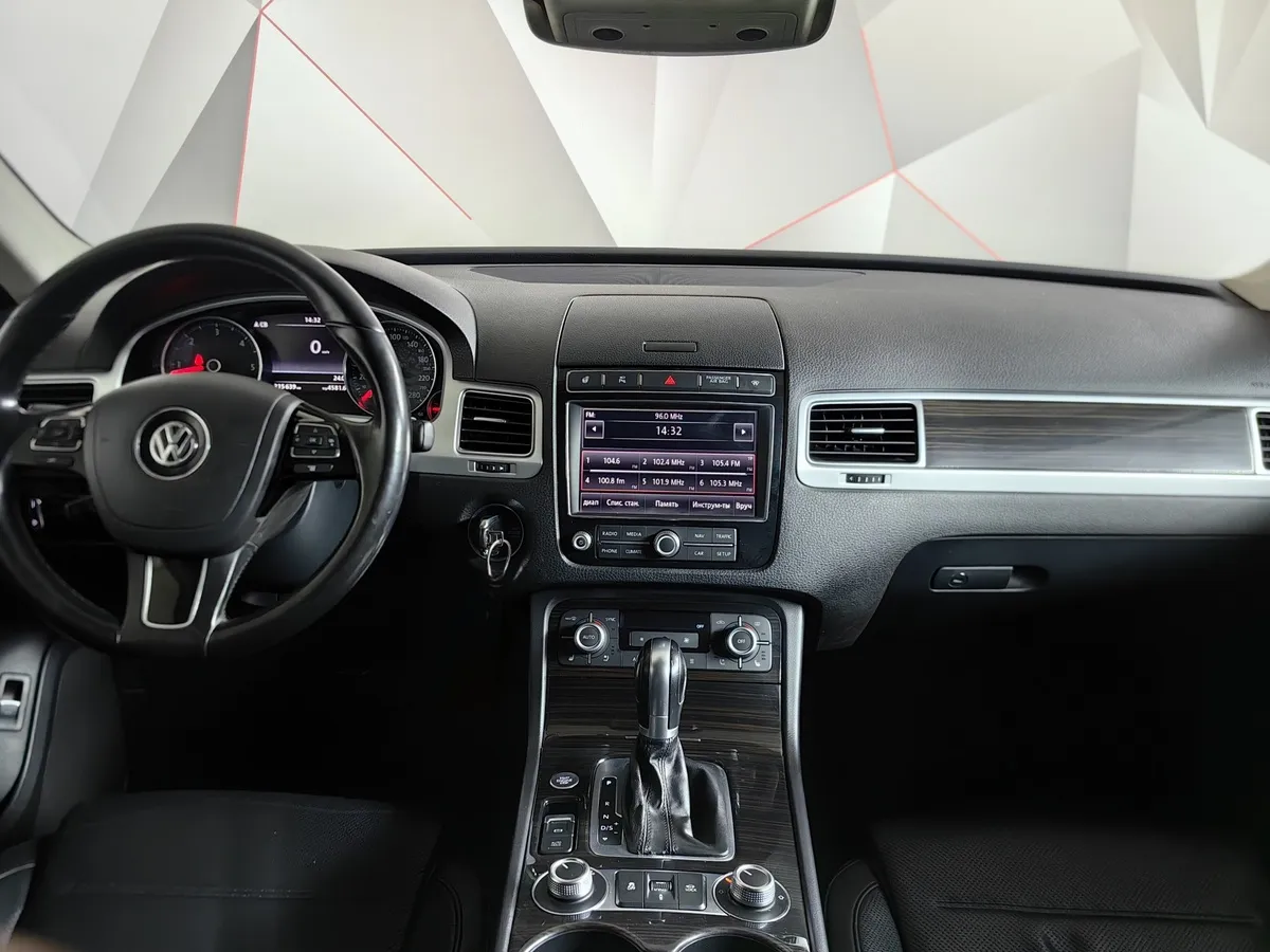 Volkswagen Touareg 3.0 TDI Tiptronic 4Motion (245 л.с.) Черный в АВИЛОН. Слайд №15