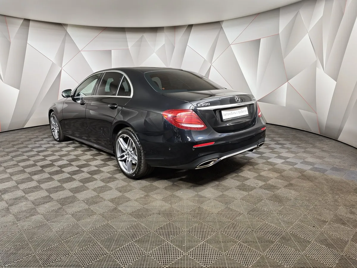 Mercedes-Benz E-Класс E 200 4MATIC 9G-TRONIC (184 л.с.) Sport Черный в АВИЛОН. Слайд №4
