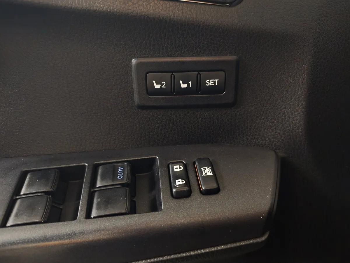 Toyota RAV4 2.0 CVT AWD (146 л.с.) Классик Красный в АВИЛОН. Слайд №21