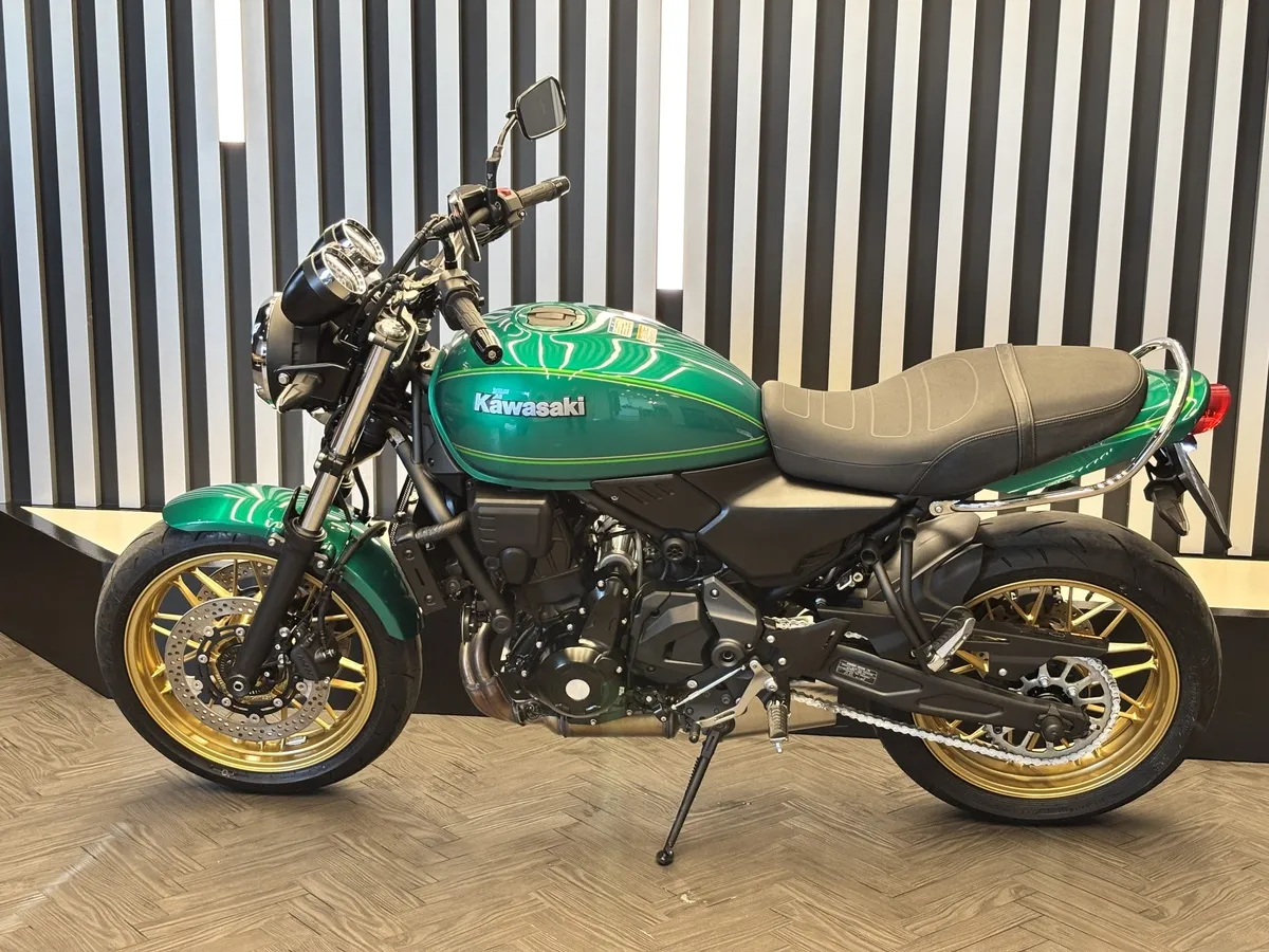 Kawasaki Z650RS 649 см³ (68 л.с.) (68) 649 Зеленый в АВИЛОН. Слайд №3