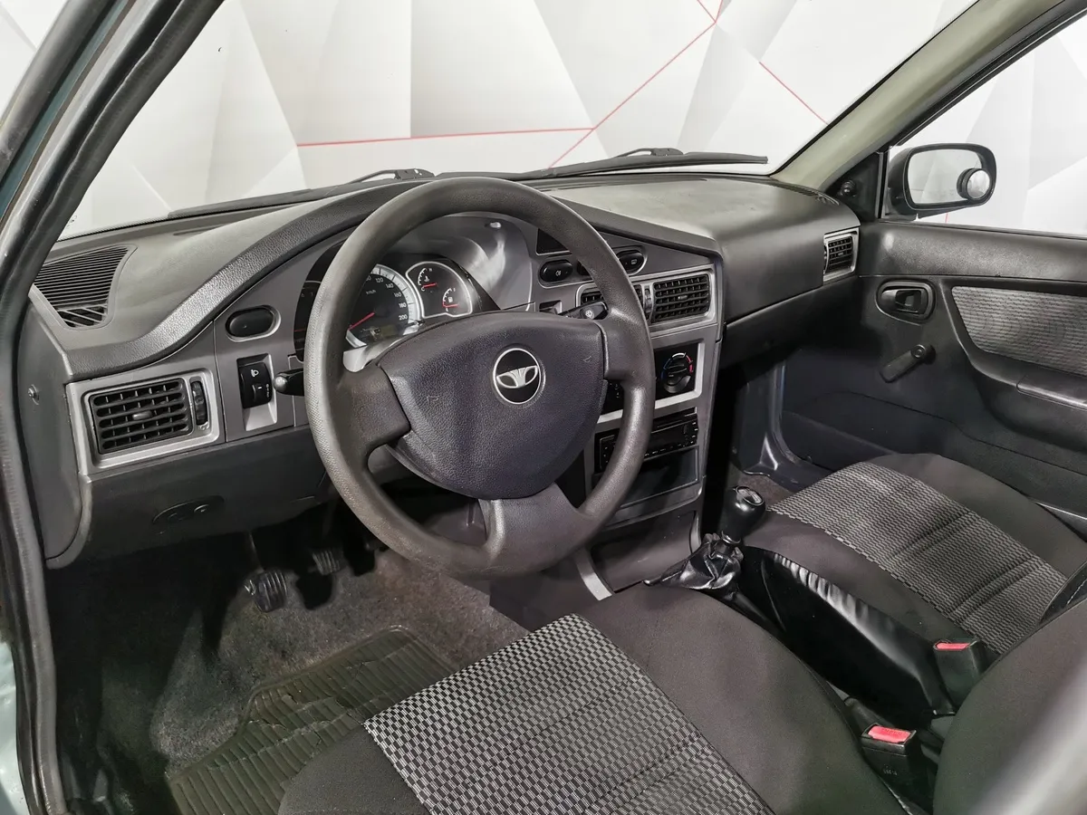 Daewoo Nexia 1.6 MT (109 л.с.) Зеленый в АВИЛОН. Слайд №18