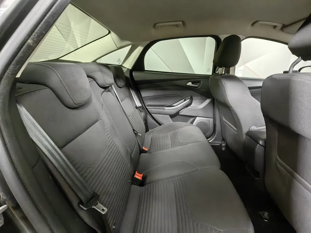 Ford Focus 1.6 PowerShift (125 л.с.) Titanium Серый в АВИЛОН. Слайд №16