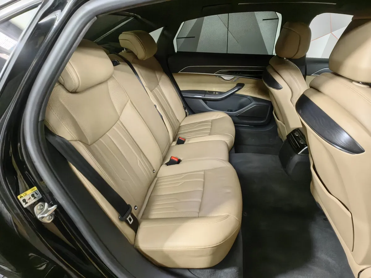 Audi A8 3.0 TDI L tiptronic quattro (250 л.с.) Черный в АВИЛОН. Слайд №15