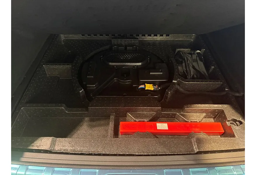 Citroen C5 X 1.6 THP AT 2WD (175 л.с.) Серый в АВИЛОН. Слайд №10