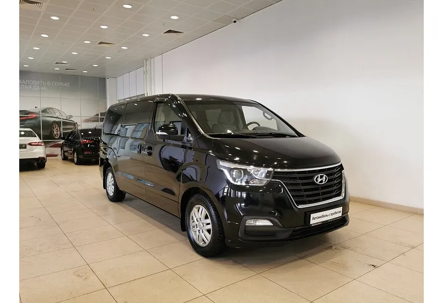 Hyundai H-1 2.4 AT (173 л.с.) Comfort Черный в АВИЛОН. Слайд №3
