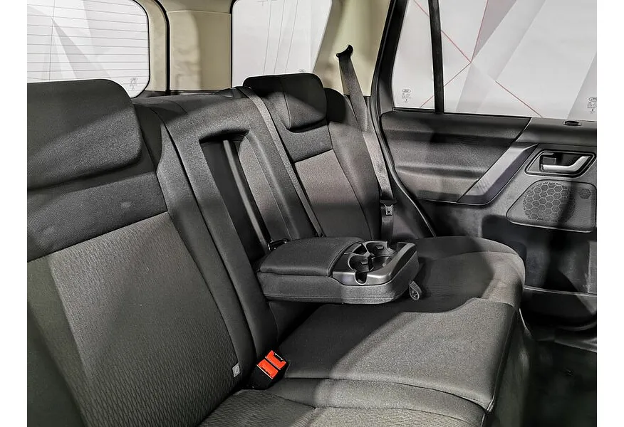 Land Rover Freelander 2.2 TD4 AT 4WD (150 л.с.) Белый в АВИЛОН. Слайд №16