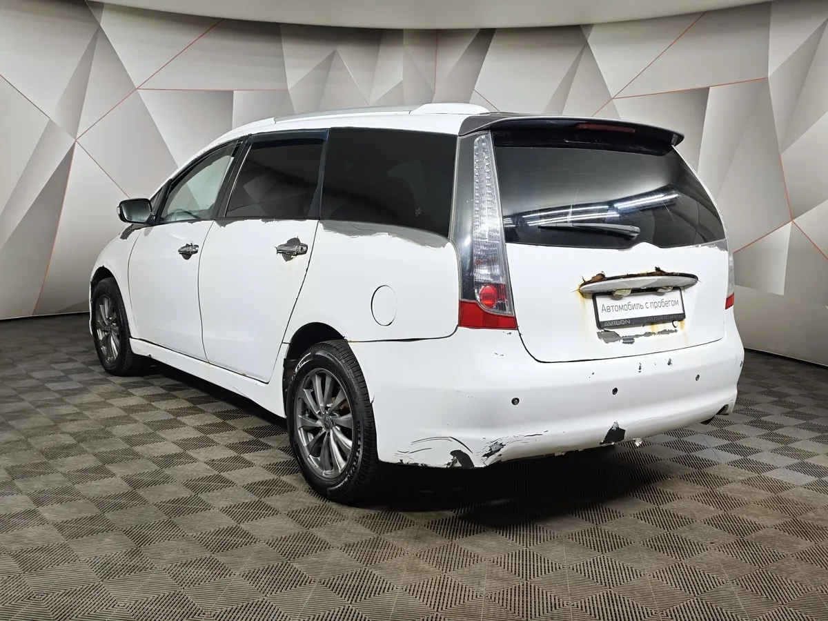 Mitsubishi Grandis 2.4 AT 4WD (165 л.с.) Белый в АВИЛОН. Слайд №3