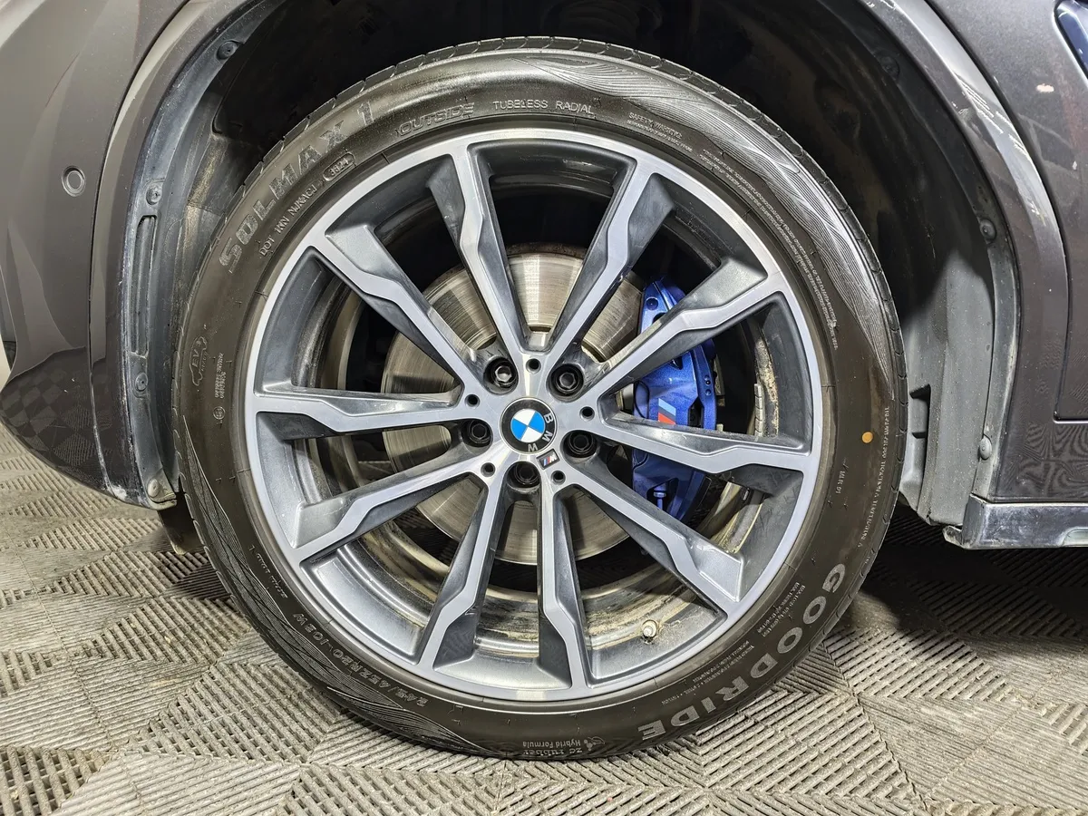 BMW X4 xDrive20d Steptronic (190 л.с.) Base Локальная сборка Черный в АВИЛОН. Слайд №7