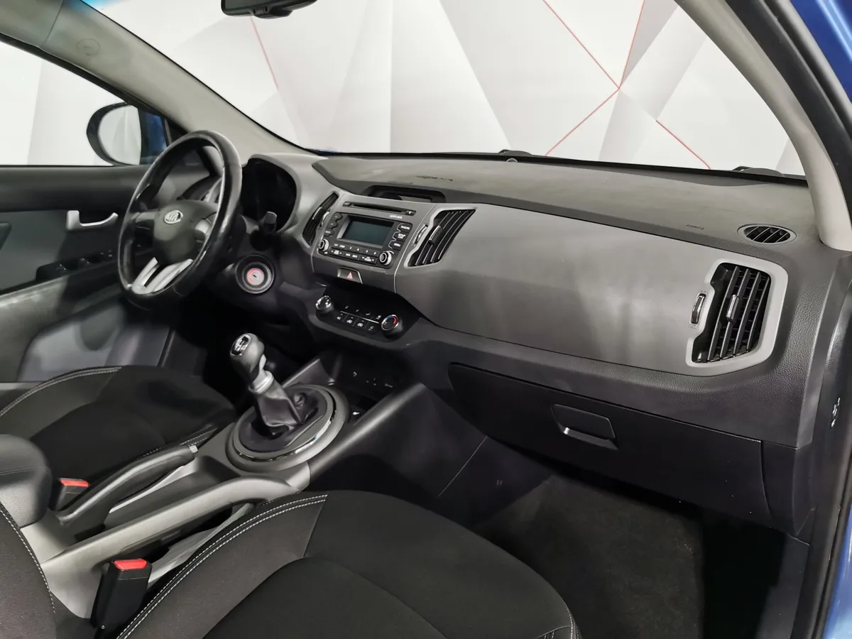 Kia Sportage 2.0 AT 4WD (150 л.с.) Luxe Синий в АВИЛОН. Слайд №12
