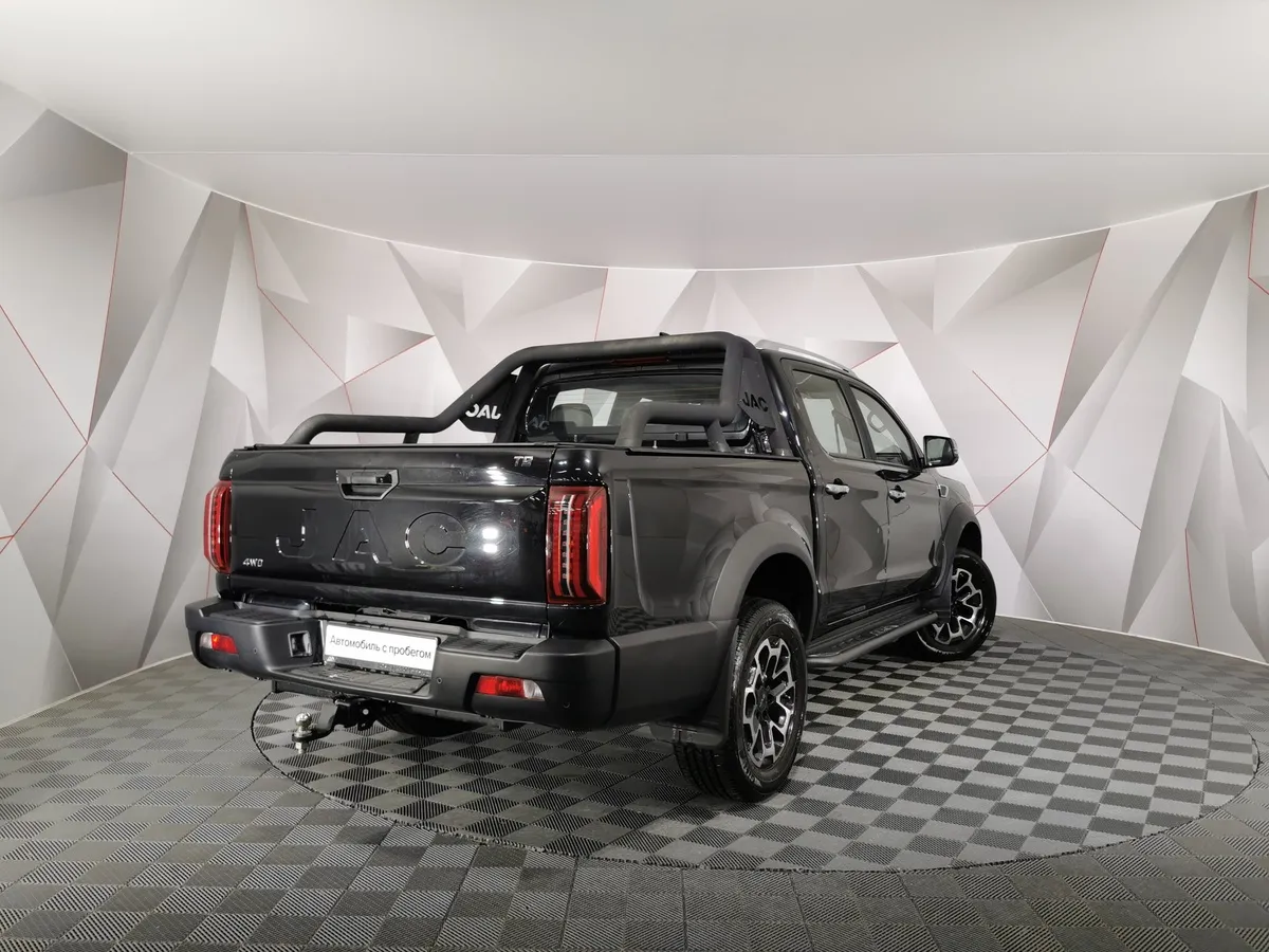 JAC T9 2.0 AT 4WD (224 л.с.) Эксплор Черный в АВИЛОН. Слайд №2