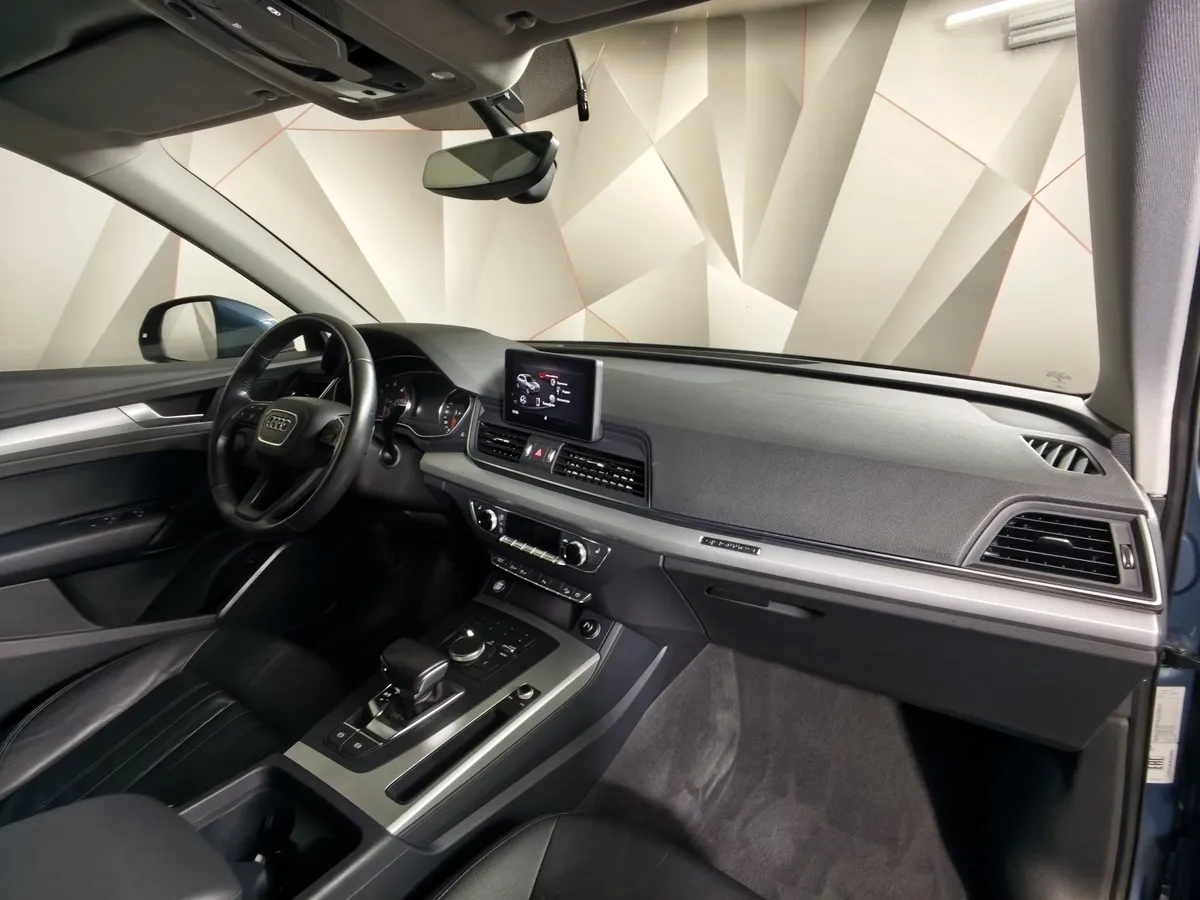 Audi Q5 2.0 TFSI S tronic quattro (249 л.с.) Синий в АВИЛОН. Слайд №13