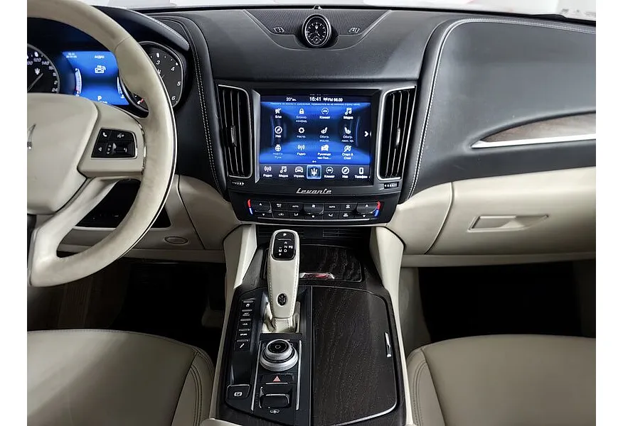 Maserati Levante Diesel 3.0 V6 AT (275 л.с.) Essence Синий в АВИЛОН. Слайд №15