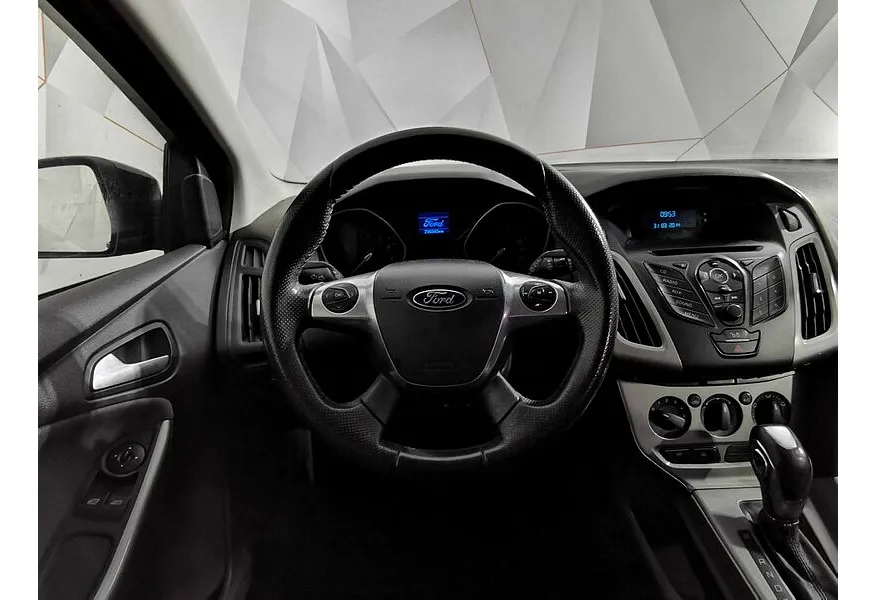 Ford Focus 1.6 Ti-VCT PowerShift (105 л.с.) Trend Черный в АВИЛОН. Слайд №20