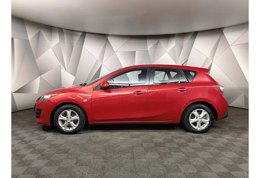 Mazda 3 1.6 AT (105 л.с.) Красный в АВИЛОН. Слайд №5
