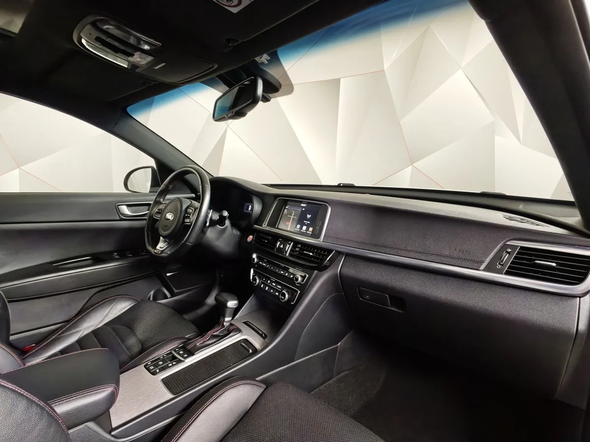 Kia Optima 2.0 T AT (245 л.с.) GT Белый в АВИЛОН. Слайд №13