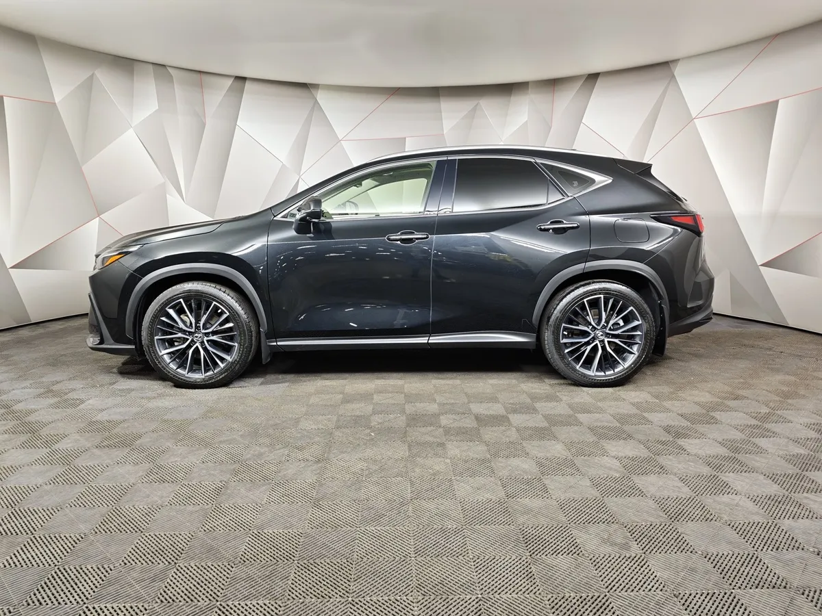 Lexus NX 2.5 AT AWD (200 л.с.) Luxury Черный в АВИЛОН. Слайд №5