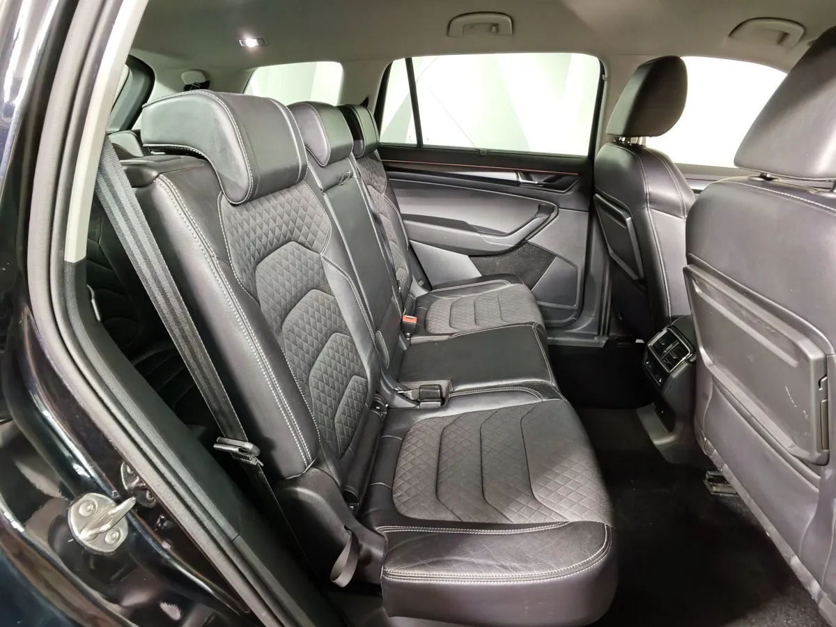 Skoda Kodiaq 2.0 TSI DSG 4X4 (180 л.с.) Черный в АВИЛОН. Слайд №15