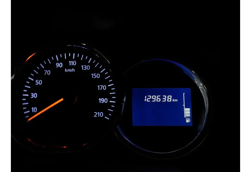 Renault Duster 1.6 MT 4x4 (114 л.с.) Коричневый в АВИЛОН. Слайд №17